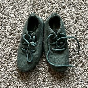 Gently worn all birds